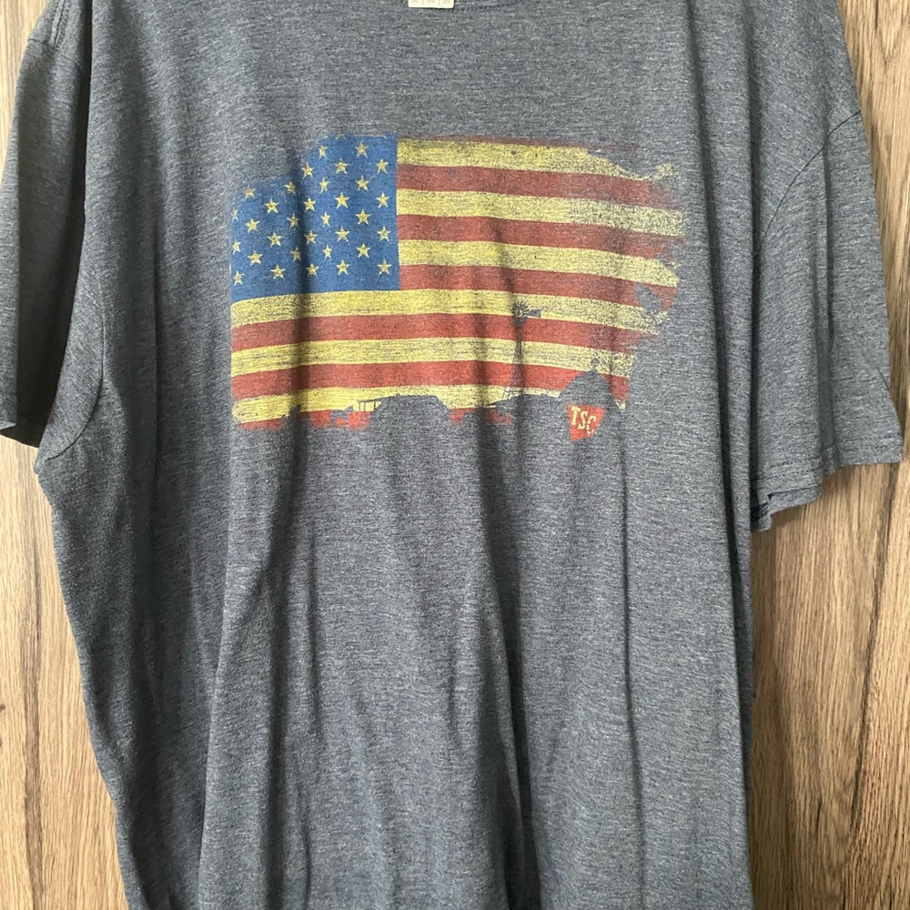 Gildan Dark Gray T-Shirt